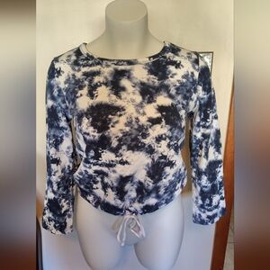Wake & Wear Navy Tie-Dye Sweatshirt 💙